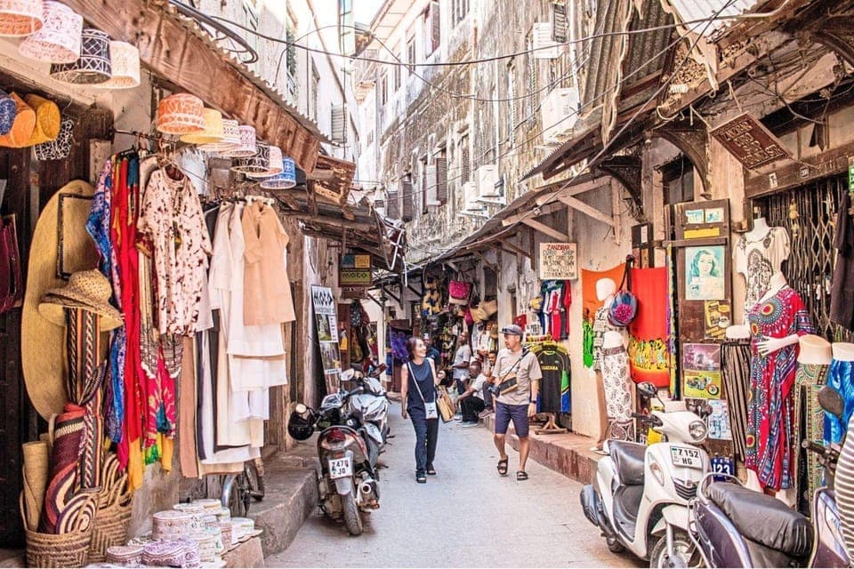 Stone Town - Image 3